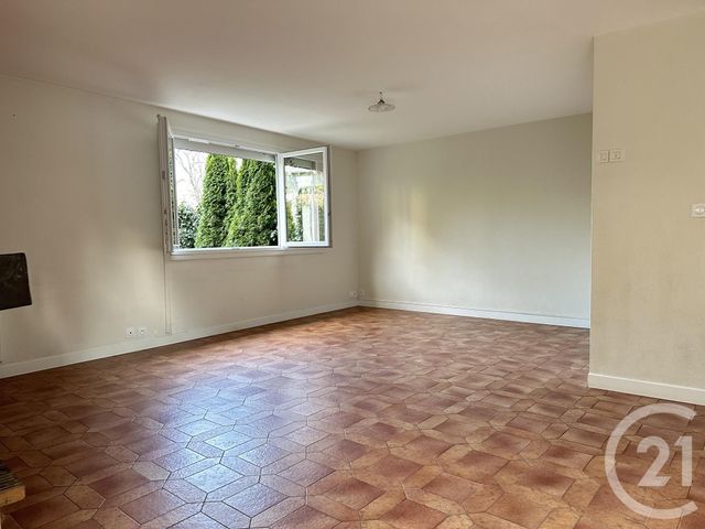 Appartement T3 &agrave; louer - 3 pi&egrave;ces - 84,52 m2 - Biviers - 38 - RHONE-ALPES