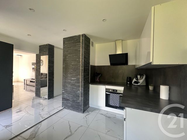 Appartement T4 &agrave; vendre - 4 pi&egrave;ces - 81,19 m2 - Villard Bonnot - 38 - RHONE-ALPES