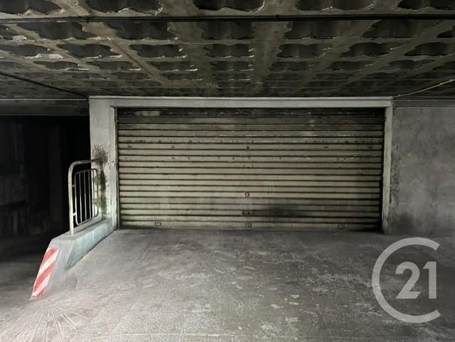 Parking &agrave; vendre - 27 m2 - Grenoble - 38 - RHONE-ALPES