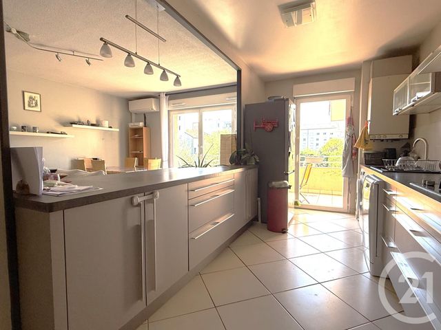 Appartement T3 &agrave; vendre - 3 pi&egrave;ces - 66,43 m2 - Fontaine - 38 - RHONE-ALPES