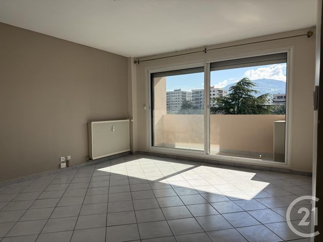 Appartement T4 &agrave; vendre - 3 pi&egrave;ces - 86,96 m2 - Echirolles - 38 - RHONE-ALPES