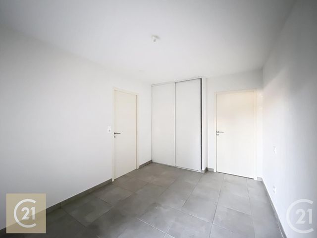 Appartement F2 &agrave; louer - 2 pi&egrave;ces - 39 m2 - Beziers - 34 - LANGUEDOC-ROUSSILLON