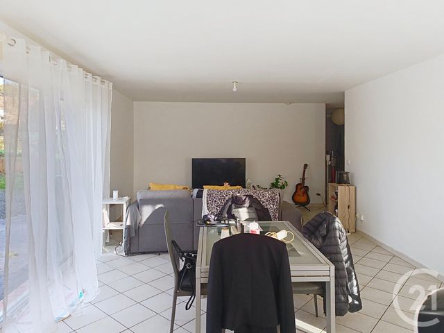 Maison &agrave; louer - 4 pi&egrave;ces - 104 m2 - Cazedarnes - 34 - LANGUEDOC-ROUSSILLON