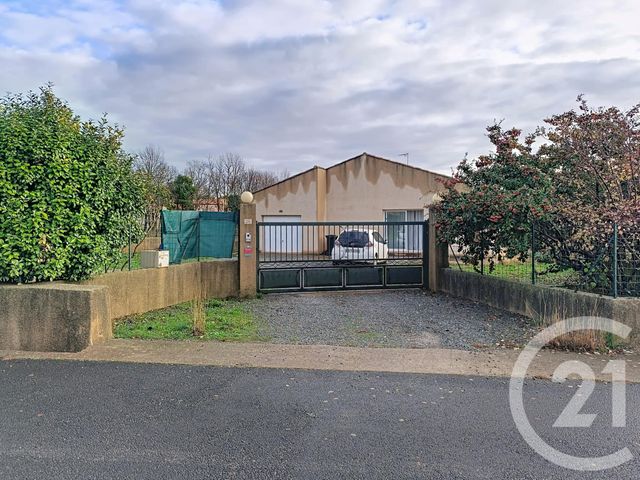 Maison &agrave; louer - 4 pi&egrave;ces - 104 m2 - Cazedarnes - 34 - LANGUEDOC-ROUSSILLON