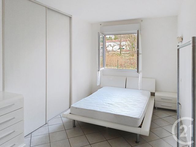 Maison &agrave; louer - 4 pi&egrave;ces - 104 m2 - Cazedarnes - 34 - LANGUEDOC-ROUSSILLON