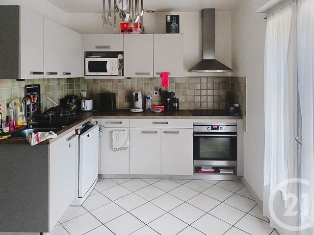 Maison &agrave; louer - 4 pi&egrave;ces - 104 m2 - Cazedarnes - 34 - LANGUEDOC-ROUSSILLON