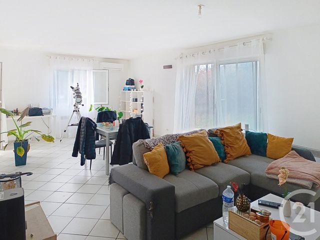 Maison &agrave; louer - 4 pi&egrave;ces - 104 m2 - Cazedarnes - 34 - LANGUEDOC-ROUSSILLON