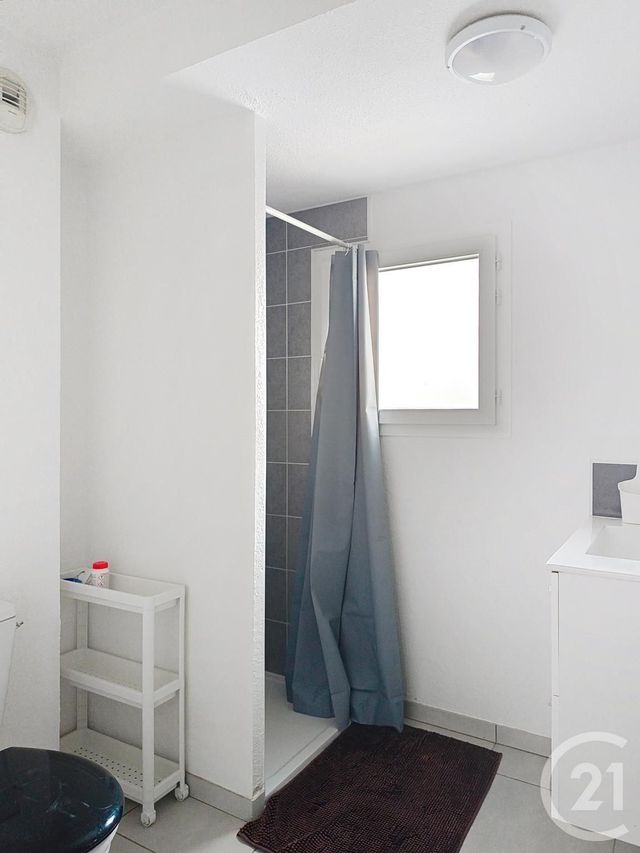 Appartement F2 &agrave; louer - 2 pi&egrave;ces - 40,34 m2 - Sauvian - 34 - LANGUEDOC-ROUSSILLON