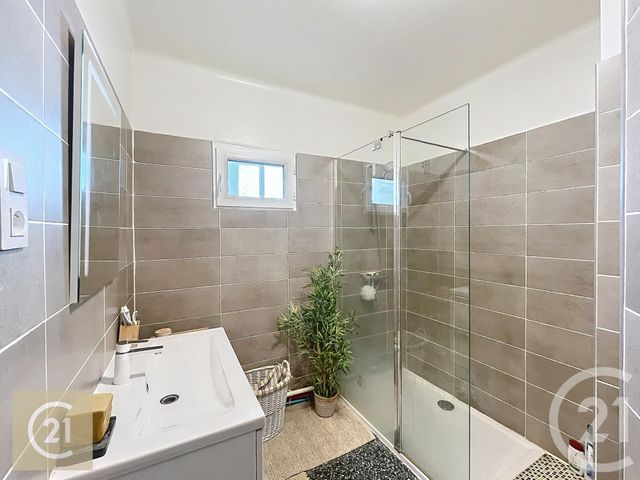 Appartement F3 &agrave; louer - 3 pi&egrave;ces - 85,81 m2 - Beziers - 34 - LANGUEDOC-ROUSSILLON