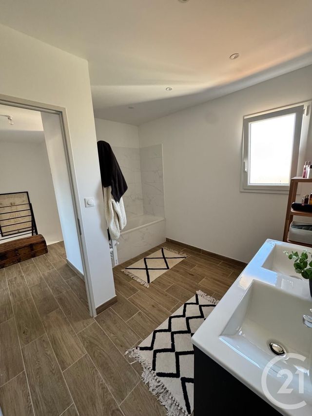 Maison &agrave; louer - 4 pi&egrave;ces - 103 m2 - Thezan Les Beziers - 34 - LANGUEDOC-ROUSSILLON