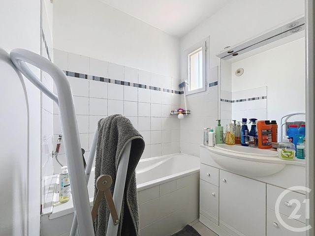 Appartement F2 &agrave; louer - 2 pi&egrave;ces - 40,41 m2 - Cers - 34 - LANGUEDOC-ROUSSILLON