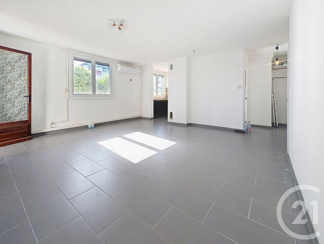 Appartement T3 &agrave; vendre - 3 pi&egrave;ces - 70,30 m2 - Beziers - 34 - LANGUEDOC-ROUSSILLON