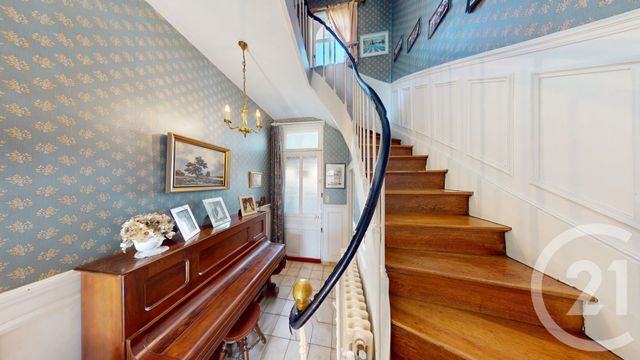 Maison à vendre - 8 pièces - 158,35 m2 - St Quentin - 02 - PICARDIE