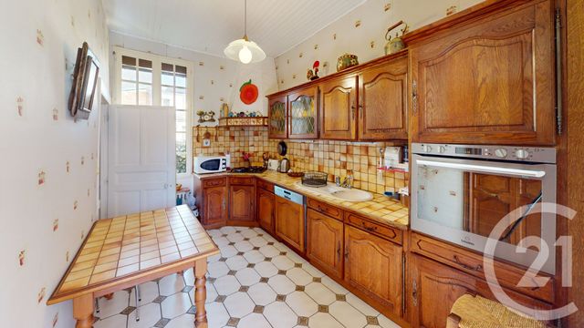 Maison à vendre - 8 pièces - 158,35 m2 - St Quentin - 02 - PICARDIE