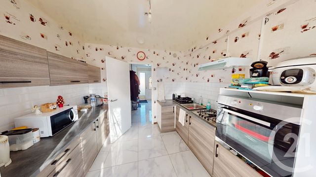 Maison à vendre - 5 pièces - 81,45 m2 - St Quentin - 02 - PICARDIE