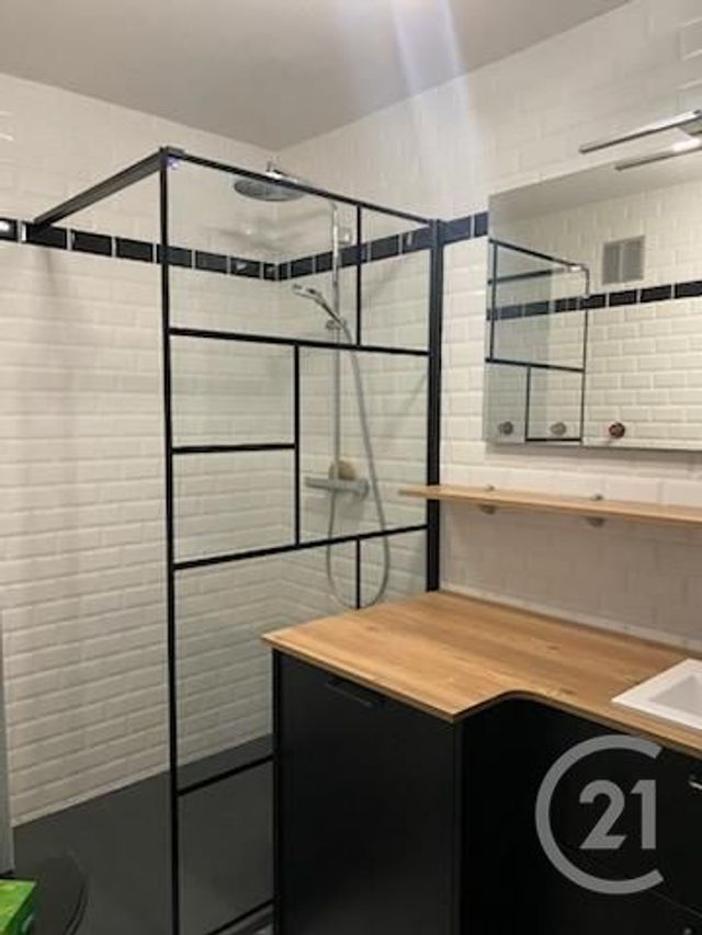 Appartement à vendre - 4 pièces - 80 m2 - St Quentin - 02 - PICARDIE