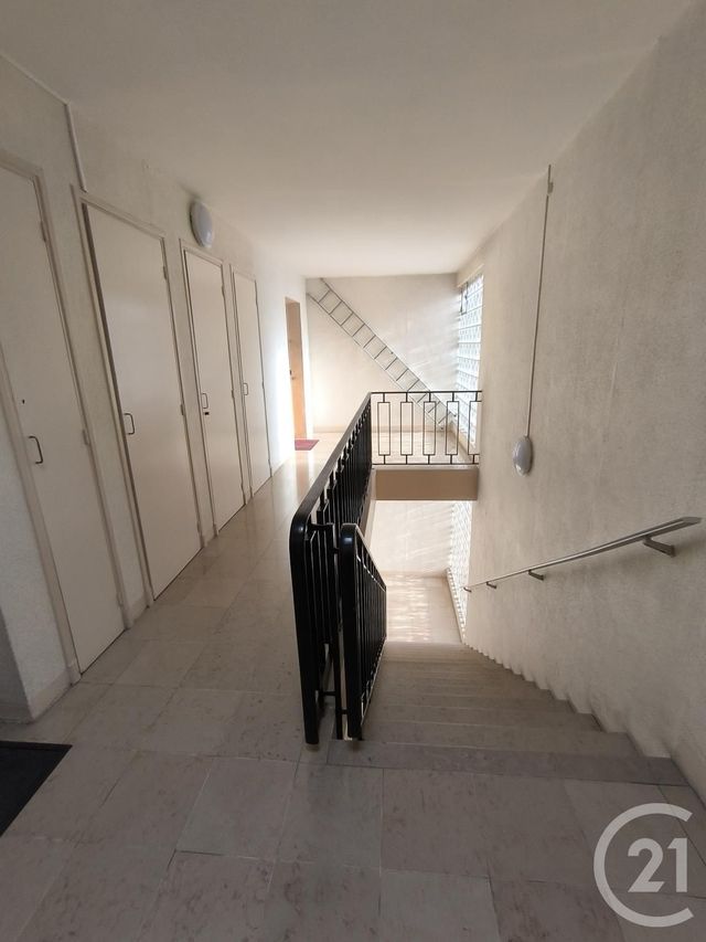 Appartement à vendre - 4 pièces - 80 m2 - St Quentin - 02 - PICARDIE