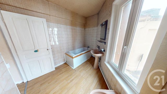 Appartement F5 à vendre - 5 pièces - 91,37 m2 - St Quentin - 02 - PICARDIE