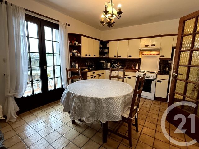 Maison &agrave; vendre - 6 pi&egrave;ces - 145,22 m2 - Essigny Le Grand - 02 - PICARDIE