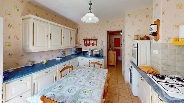 Appartement à vendre - 3 pièces - 80 m2 - St Quentin - 02 - PICARDIE