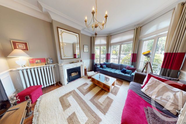 Maison à vendre - 10 pièces - 227 m2 - St Quentin - 02 - PICARDIE