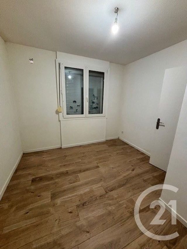 Appartement &agrave; vendre - 5 pi&egrave;ces - 67 m2 - St Quentin - 02 - PICARDIE
