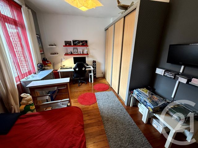 Maison à vendre - 7 pièces - 141,81 m2 - St Quentin - 02 - PICARDIE