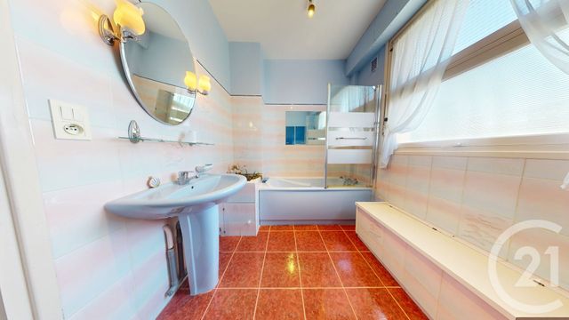 Appartement F5 &agrave; vendre - 5 pi&egrave;ces - 119,37 m2 - St Quentin - 02 - PICARDIE