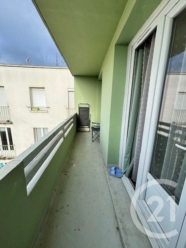Appartement F3 à vendre - 3 pièces - 56,92 m2 - St Quentin - 02 - PICARDIE