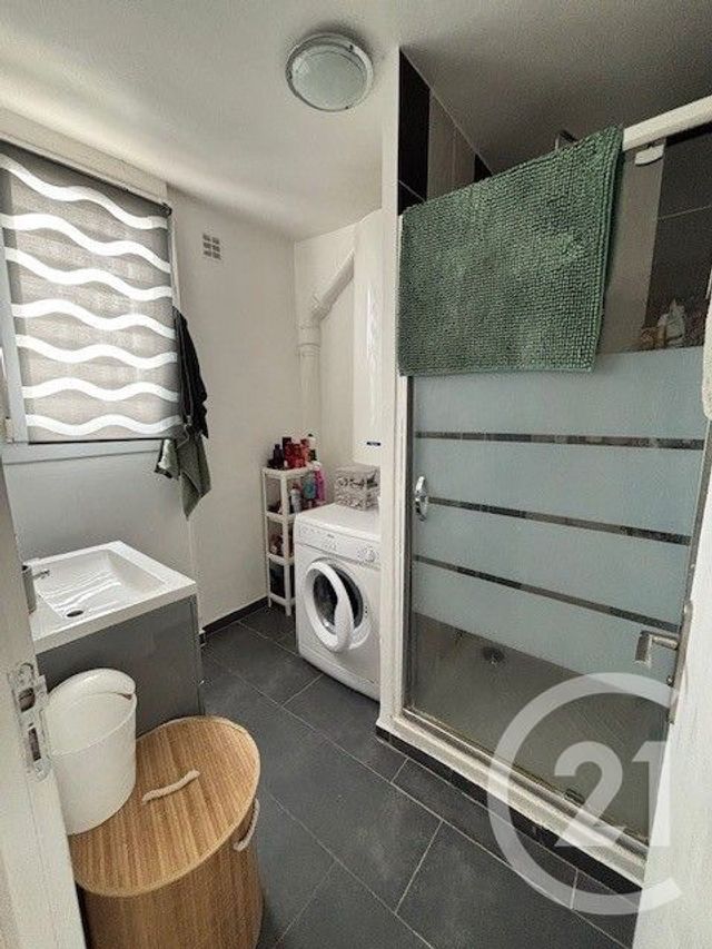 Appartement F3 à vendre - 3 pièces - 56,92 m2 - St Quentin - 02 - PICARDIE