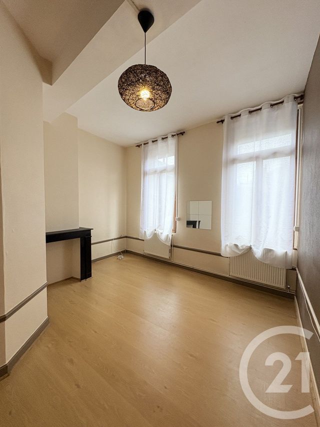 Maison &agrave; vendre - 9 pi&egrave;ces - 196,97 m2 - St Quentin - 02 - PICARDIE