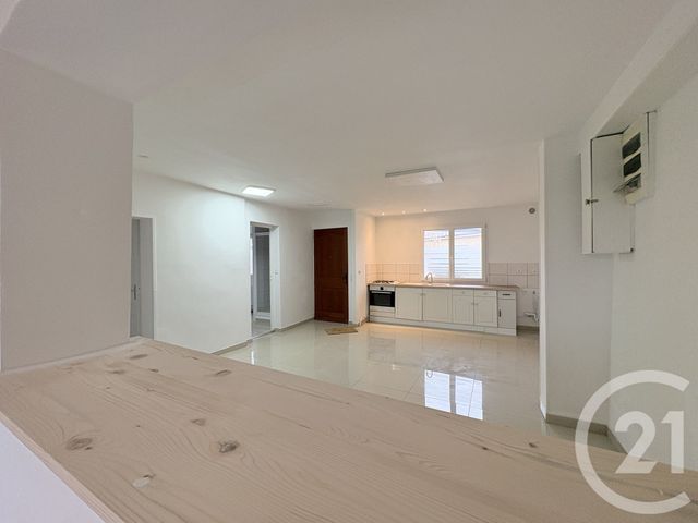 Maison &agrave; vendre - 3 pi&egrave;ces - 75 m2 - Neuville St Amand - 02 - PICARDIE