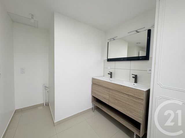 Maison &agrave; vendre - 3 pi&egrave;ces - 75 m2 - Neuville St Amand - 02 - PICARDIE