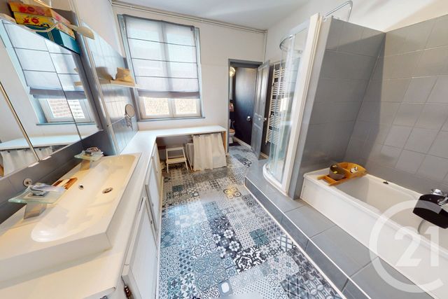 Maison &agrave; vendre - 7 pi&egrave;ces - 141,81 m2 - St Quentin - 02 - PICARDIE