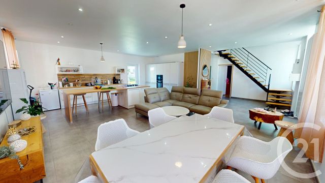 Maison &agrave; vendre - 7 pi&egrave;ces - 165,80 m2 - Essigny Le Petit - 02 - PICARDIE