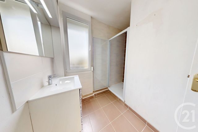 Appartement T4 &agrave; vendre - 4 pi&egrave;ces - 66,60 m2 - St Quentin - 02 - PICARDIE