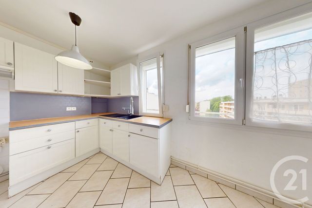 Appartement T4 &agrave; vendre - 4 pi&egrave;ces - 66,60 m2 - St Quentin - 02 - PICARDIE