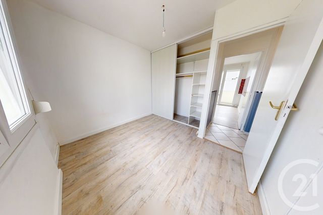 Appartement T4 &agrave; vendre - 4 pi&egrave;ces - 66,60 m2 - St Quentin - 02 - PICARDIE