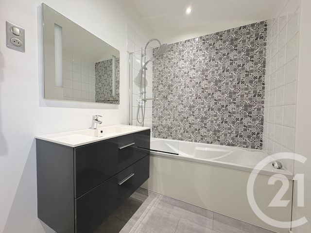 Maison &agrave; vendre - 3 pi&egrave;ces - 56,07 m2 - St Quentin - 02 - PICARDIE