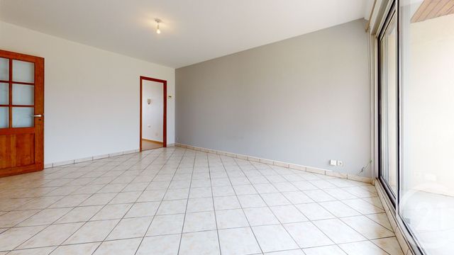 Appartement &agrave; vendre - 3 pi&egrave;ces - 53,01 m2 - St Quentin - 02 - PICARDIE