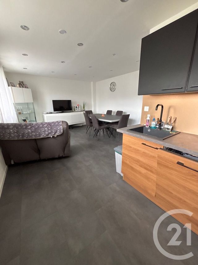 Appartement F3 &agrave; vendre - 3 pi&egrave;ces - 57,14 m2 - St Quentin - 02 - PICARDIE