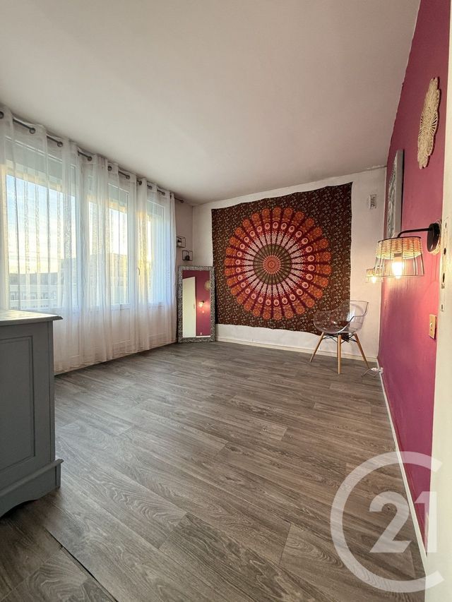 Appartement F4 &agrave; vendre - 4 pi&egrave;ces - 67,03 m2 - St Quentin - 02 - PICARDIE
