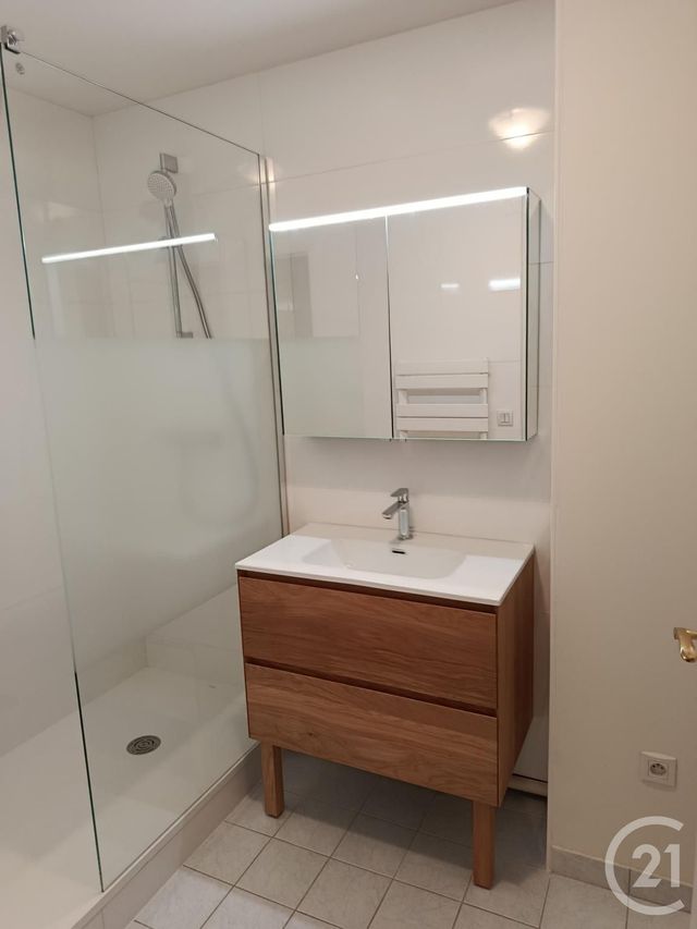 Appartement F3 &agrave; louer - 3 pi&egrave;ces - 64,09 m2 - Vannes - 56 - BRETAGNE