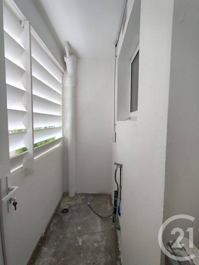 Appartement F3 &agrave; louer - 3 pi&egrave;ces - 75,64 m2 - Vannes - 56 - BRETAGNE