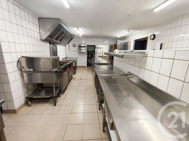 Local commercial à louer - 400.0 m2 - 56 - Morbihan