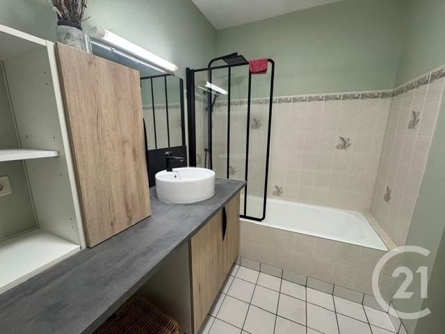 Appartement F3 &agrave; louer - 3 pi&egrave;ces - 64,20 m2 - Vannes - 56 - BRETAGNE