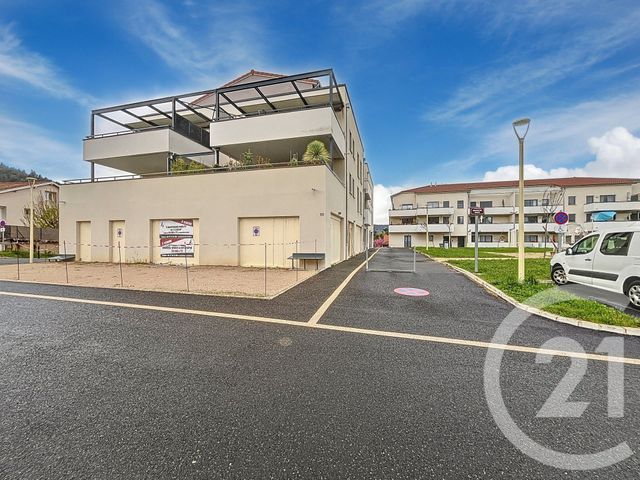 Appartement à vendre - 3 pièces - 261,82 m2 - Bas En Basset - 43 - AUVERGNE