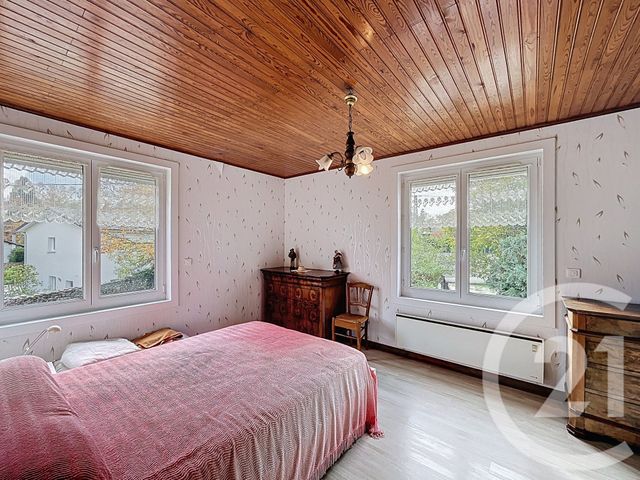 Maison à vendre - 7 pièces - 152 m2 - Yssingeaux - 43 - AUVERGNE