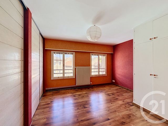 Appartement T6 &agrave; vendre - 6 pi&egrave;ces - 126,70 m2 - Yssingeaux - 43 - AUVERGNE