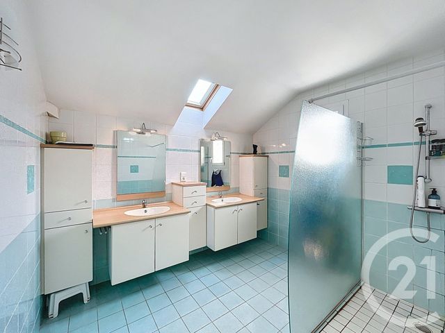 Maison à vendre - 10 pièces - 296,06 m2 - Yssingeaux - 43 - AUVERGNE